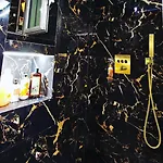아파트 Brilliant Marbel Nest 티라나